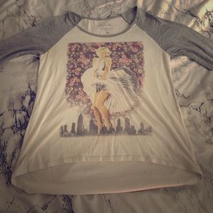 Baseball tee
